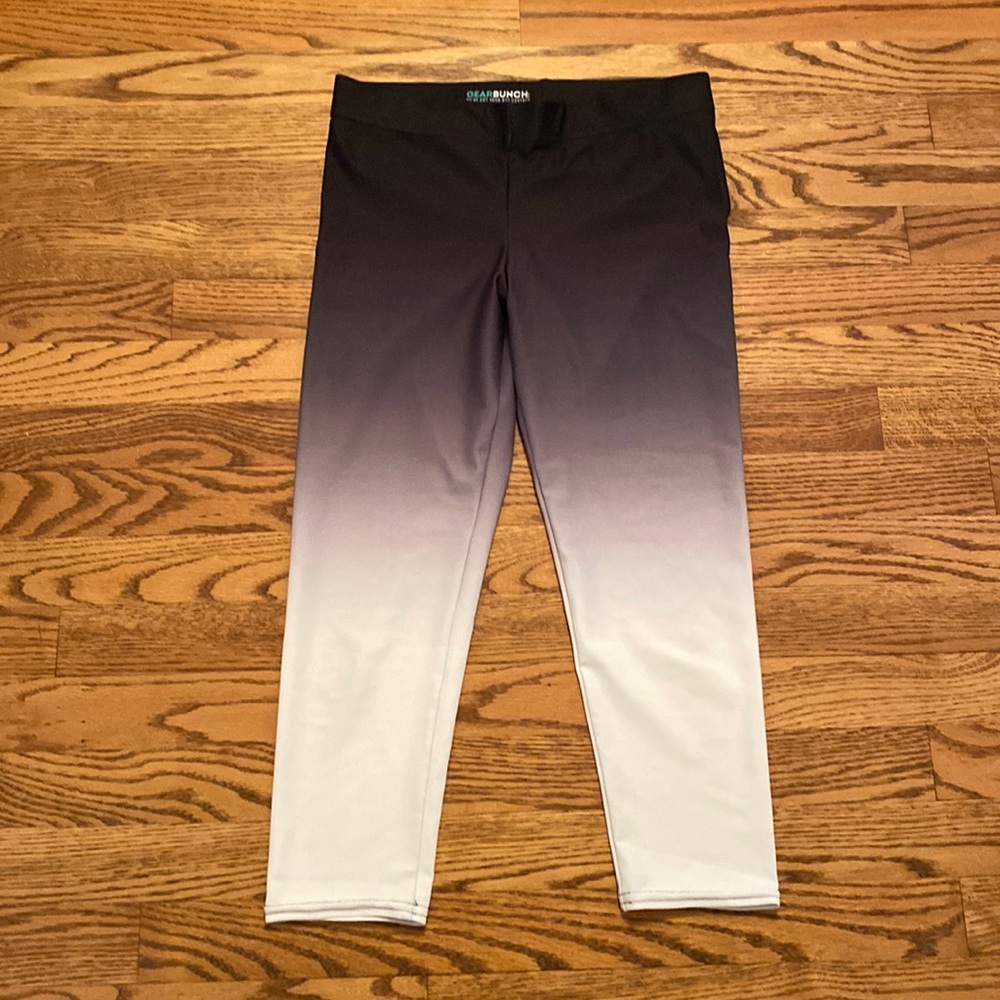 Gearbunch umber workout capris/leggings